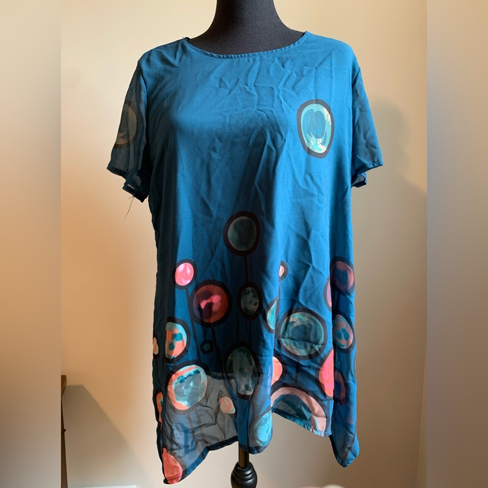 Blue tunic with circle mod print